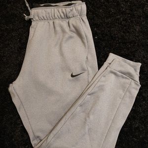 women's nike therma fleece training jogger